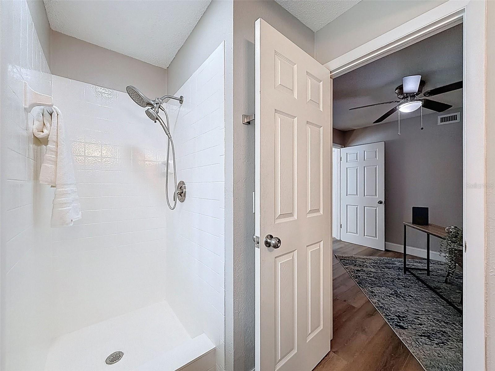 WHISPERING PINES FOREST 5TH ADD - Residential