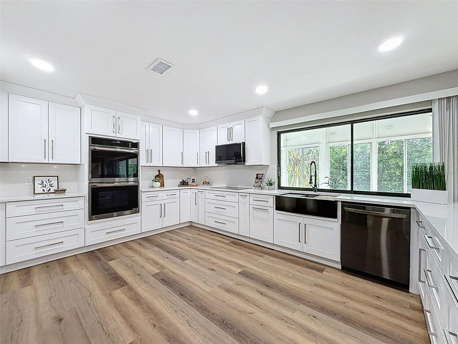 WHISPERING PINES FOREST 5TH ADD - Residential