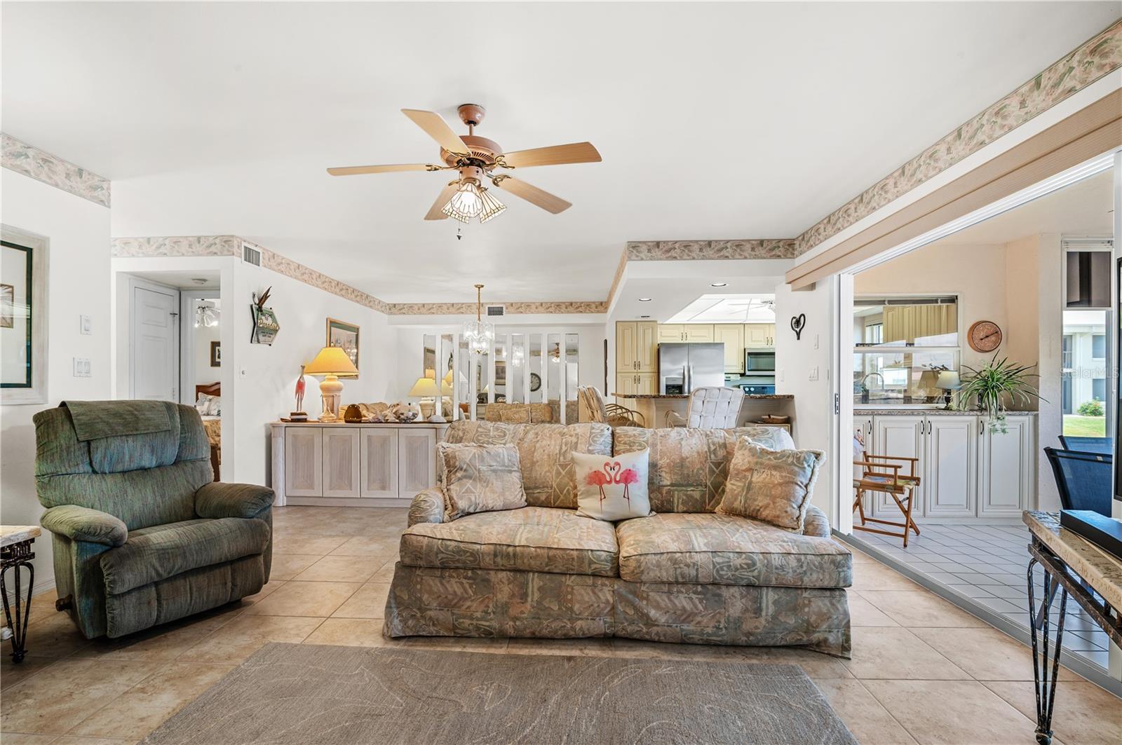 WINDJAMMER POINT PH 05 BLDG 01 - Residential