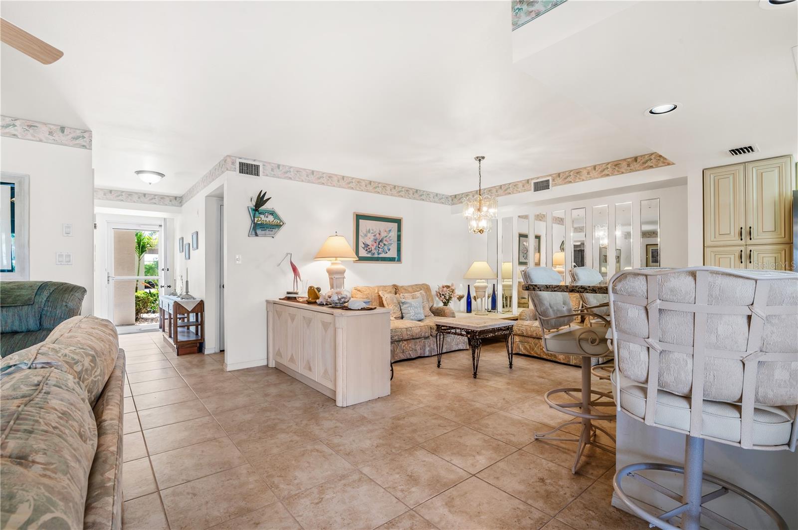 WINDJAMMER POINT PH 05 BLDG 01 - Residential