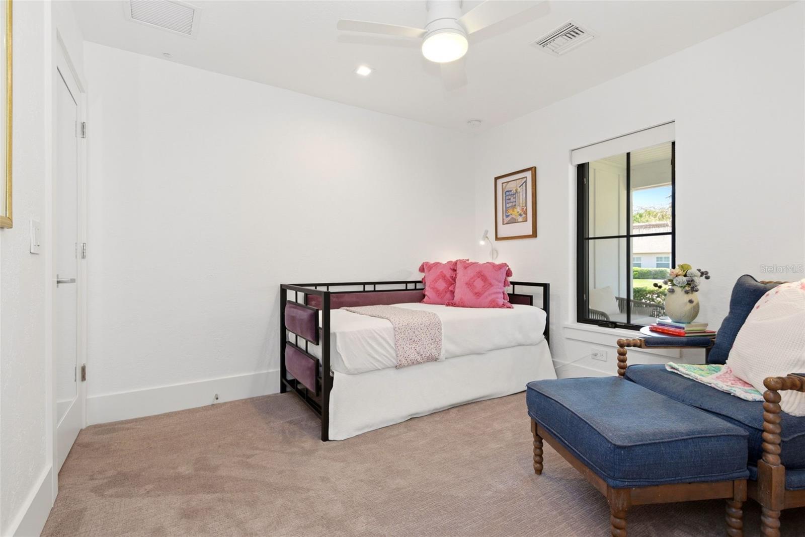 ORANGE TREE COUNTRY CLUB - Residential