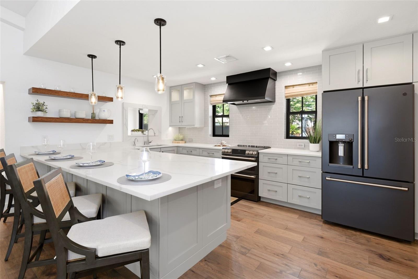 ORANGE TREE COUNTRY CLUB - Residential