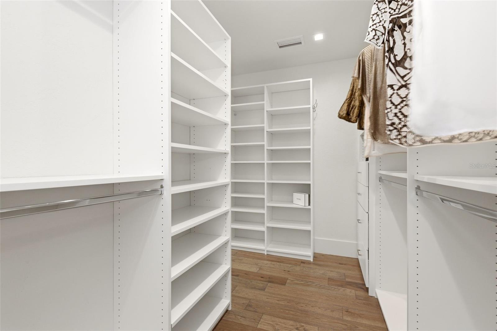 ORANGE TREE COUNTRY CLUB - Residential