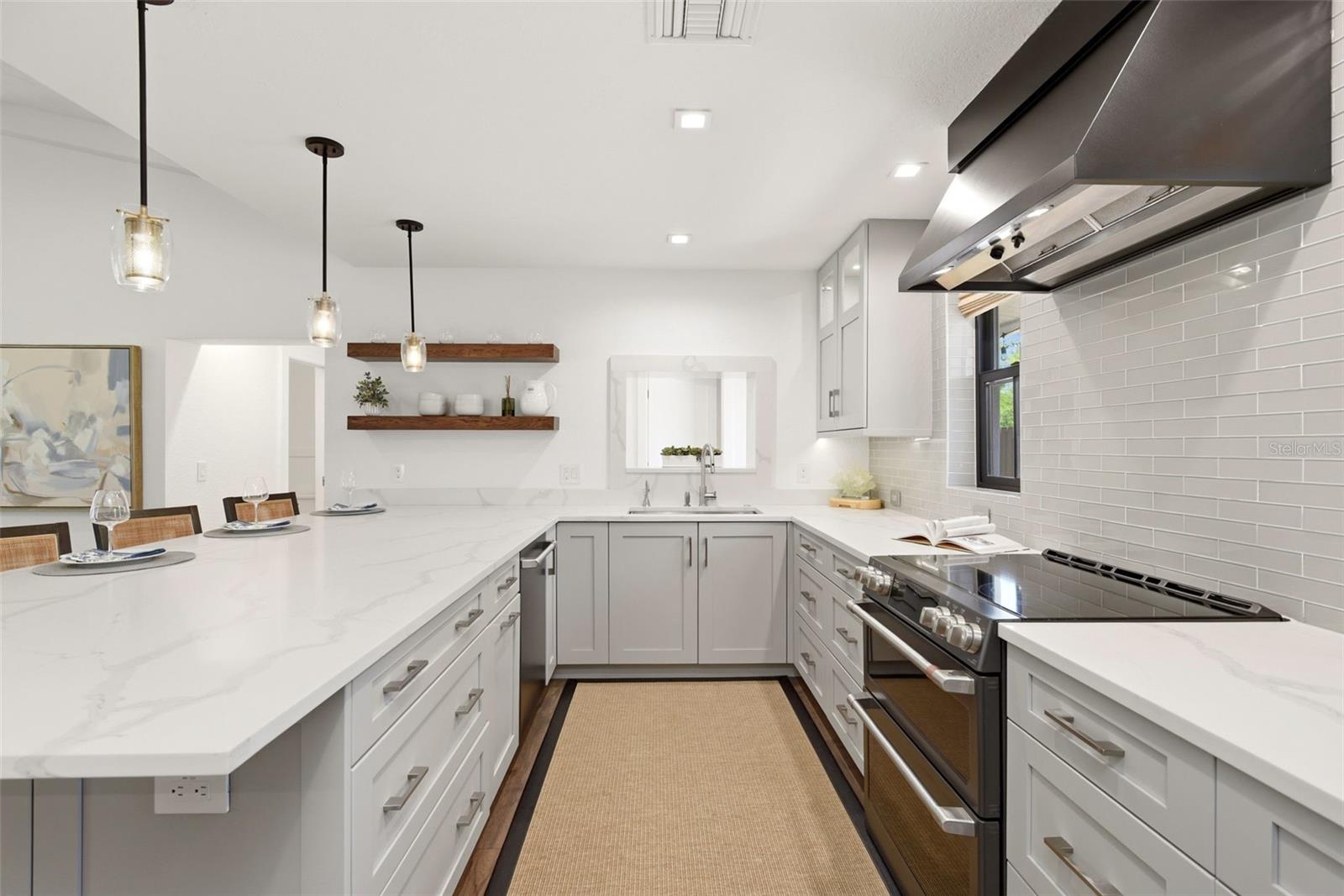 ORANGE TREE COUNTRY CLUB - Residential