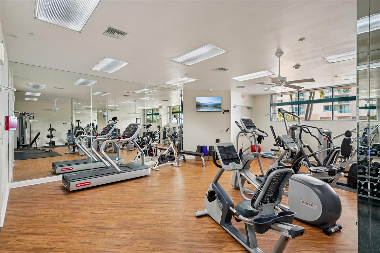 ULTIMAR ONE CONDO - Residential