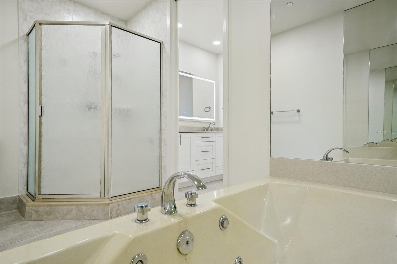 ULTIMAR ONE CONDO - Residential