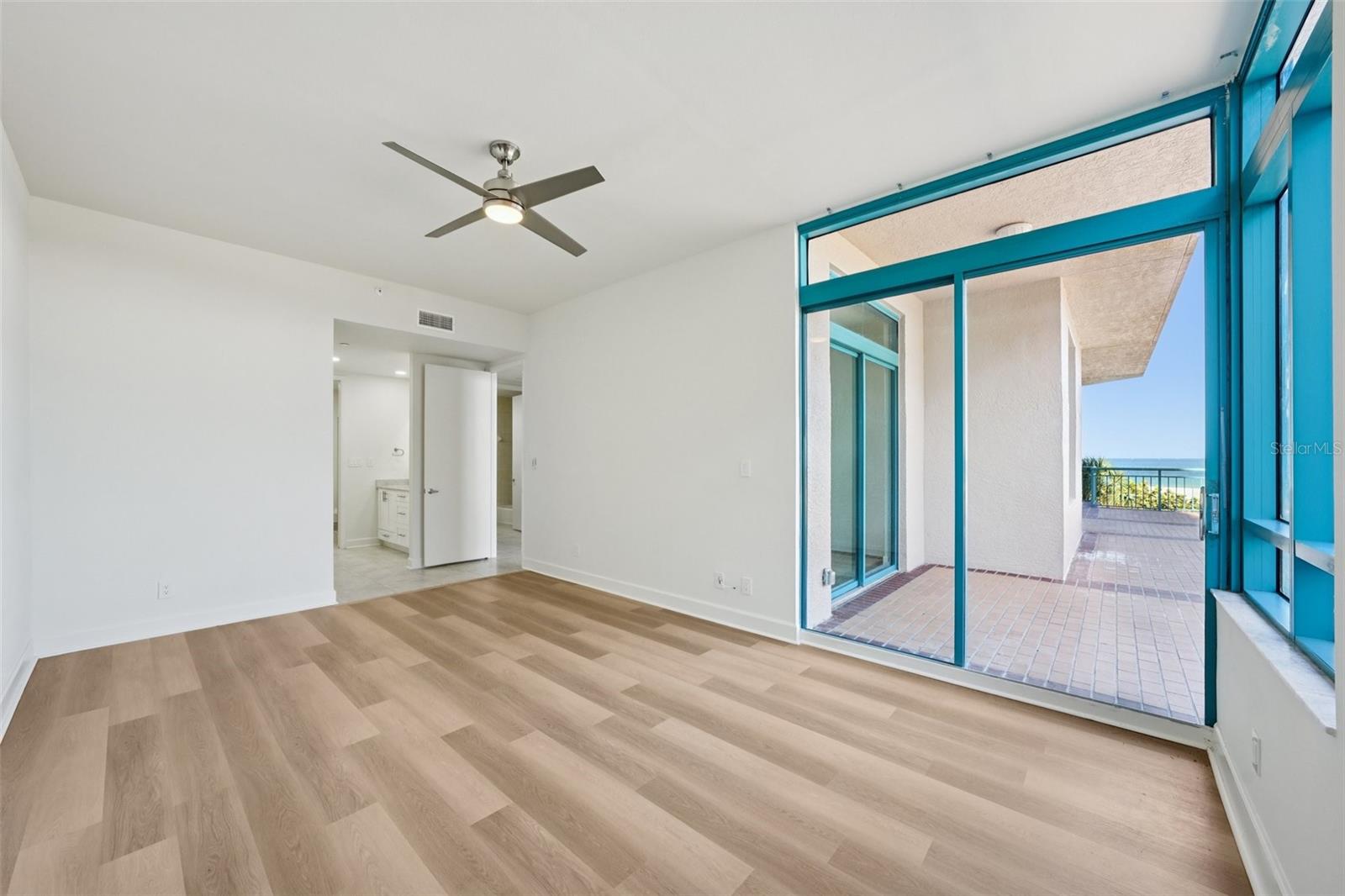 ULTIMAR ONE CONDO - Residential