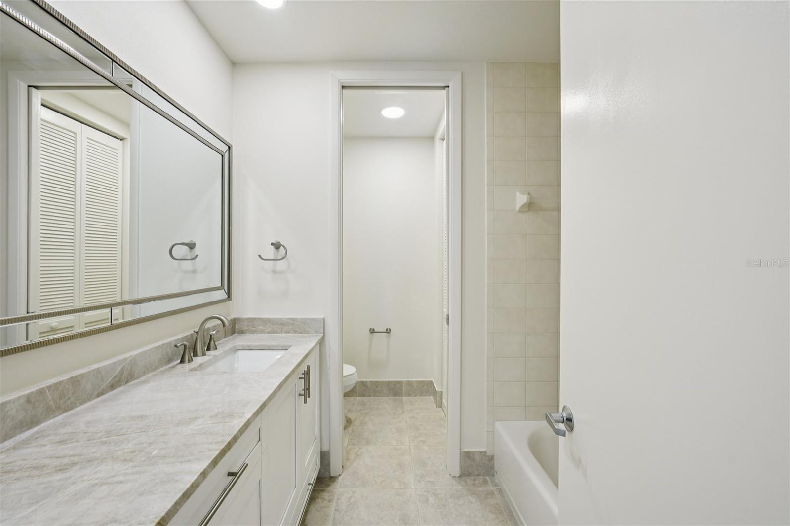 ULTIMAR ONE CONDO - Residential