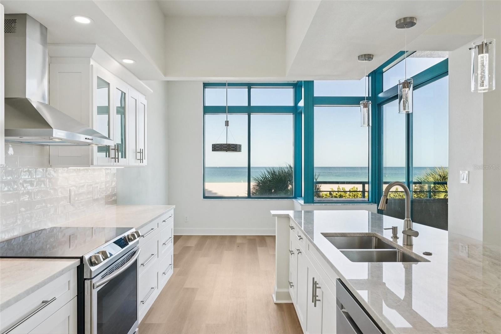 ULTIMAR ONE CONDO - Residential