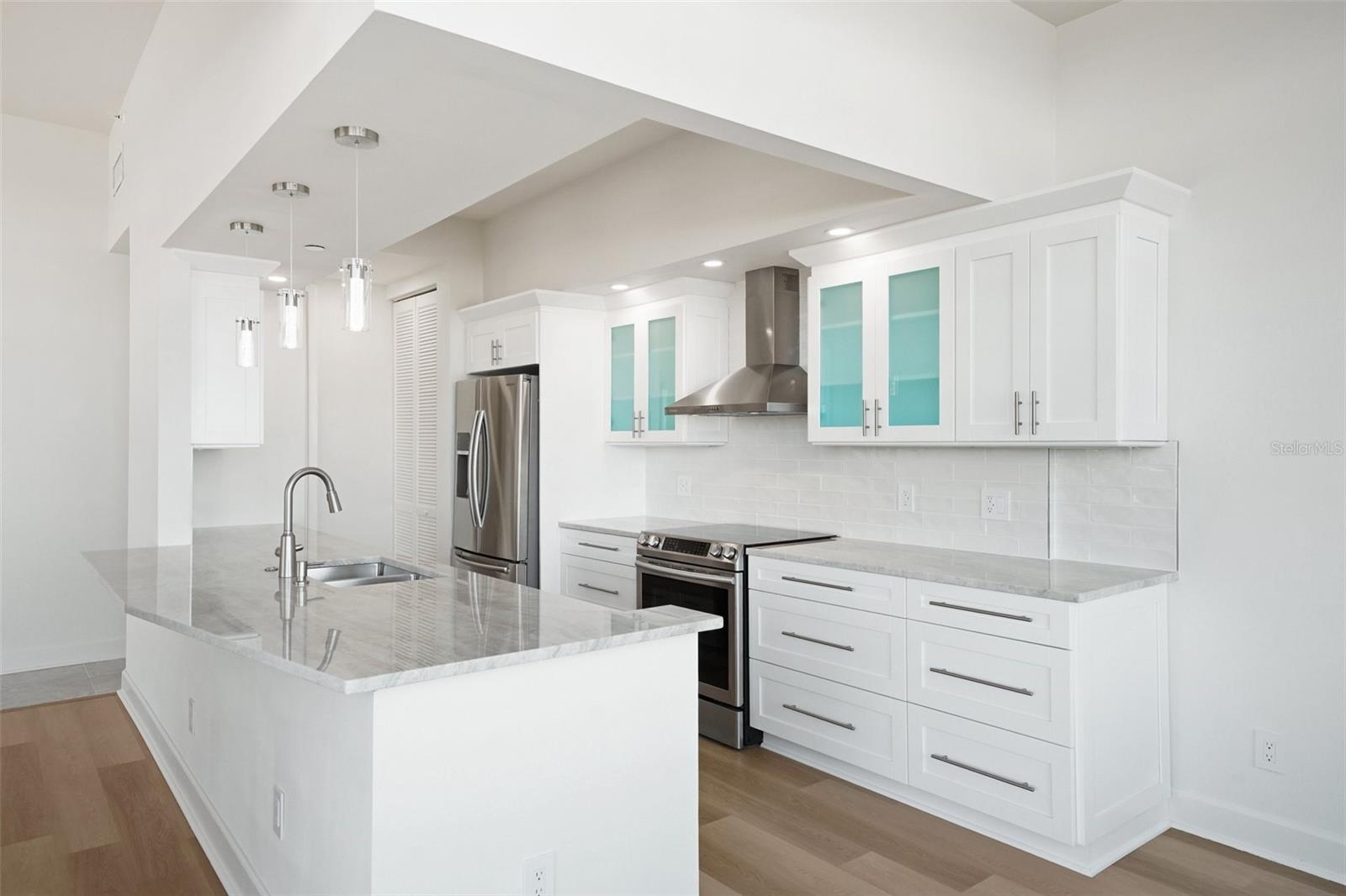 ULTIMAR ONE CONDO - Residential