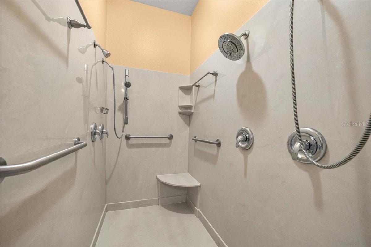 OCALA THOROUGHBRED ACRES - Residential