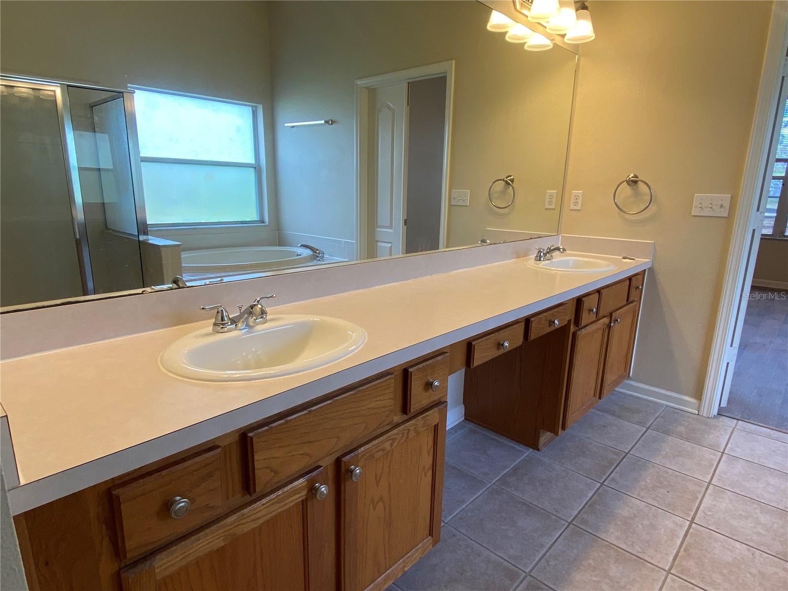 LEXINGTON OAKS VILLAGES 18 19 AND 20 - Residential