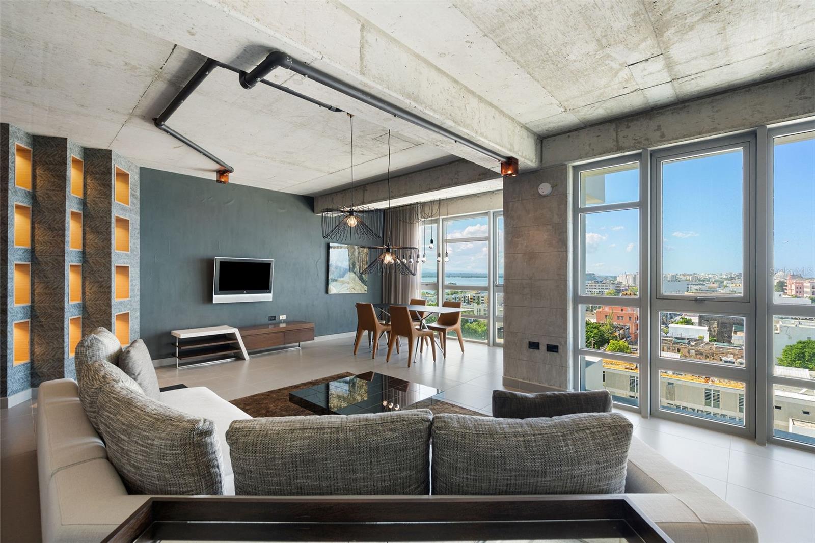 PUERTA DE TIERRA - Residential