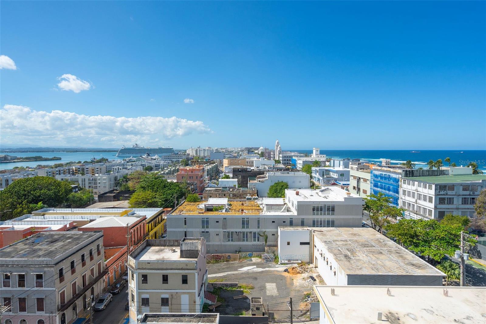 PUERTA DE TIERRA - Residential