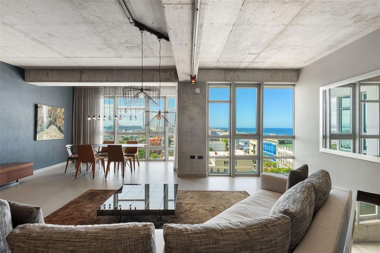 PUERTA DE TIERRA - Residential