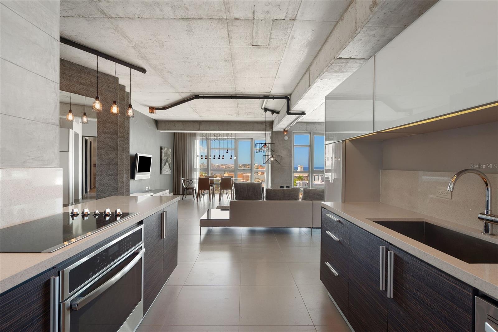 PUERTA DE TIERRA - Residential