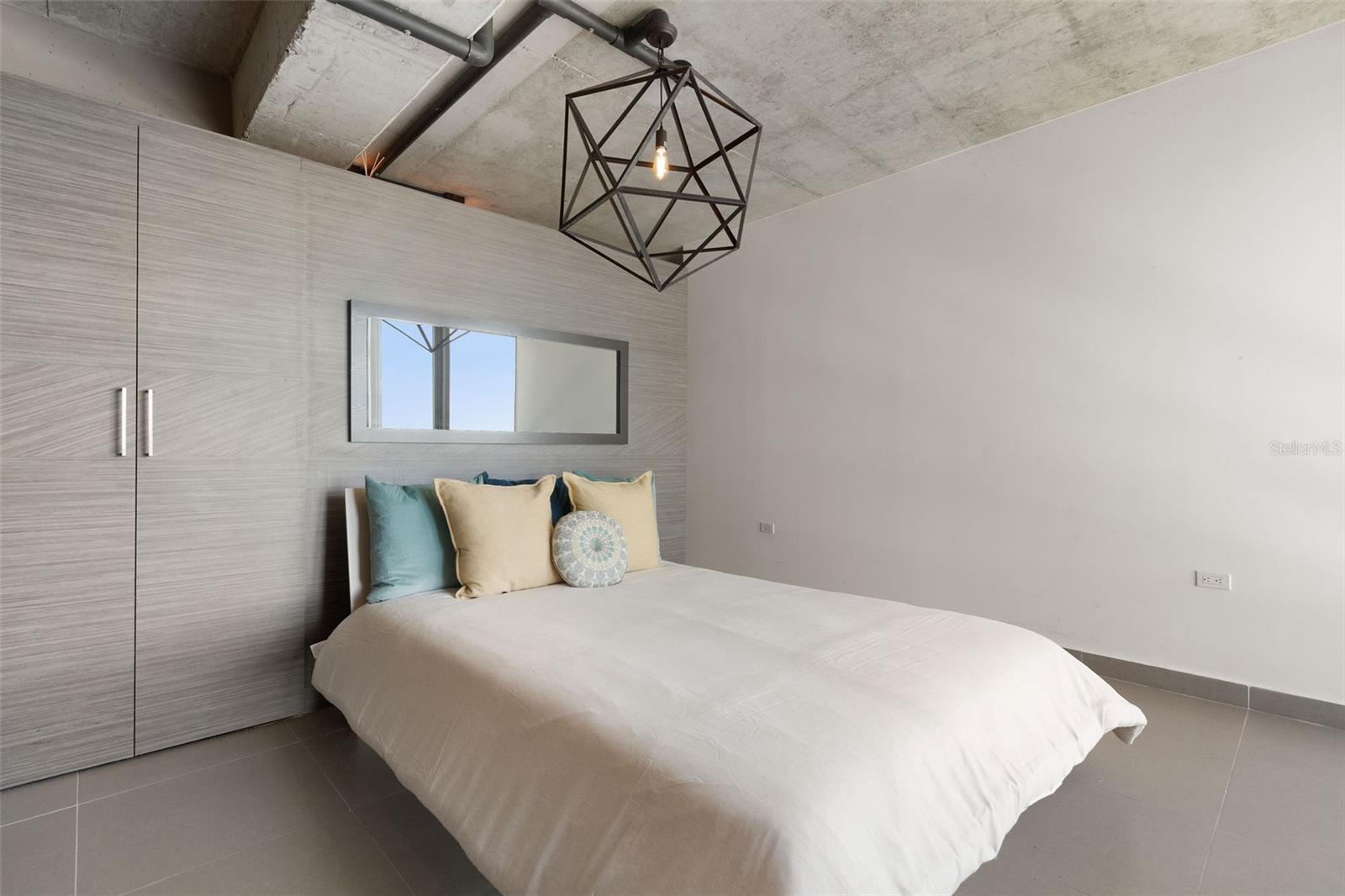 PUERTA DE TIERRA - Residential