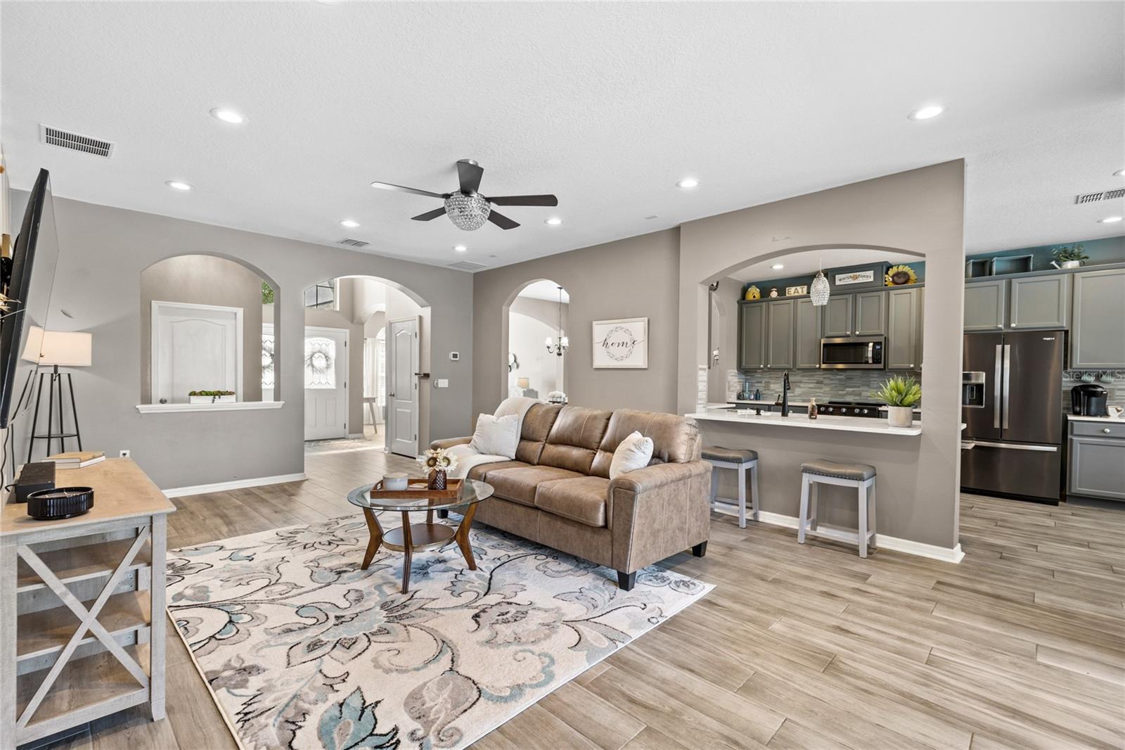 GROVE PK/STONE CREST A-E - Residential