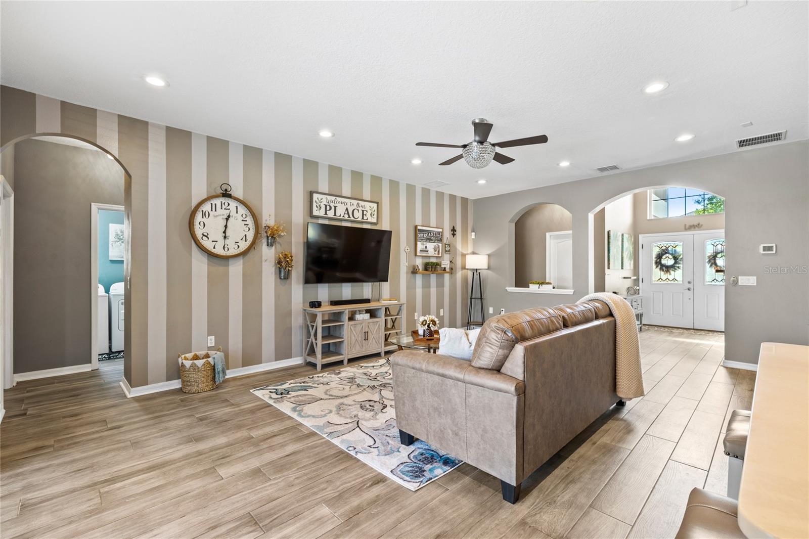 GROVE PK/STONE CREST A-E - Residential