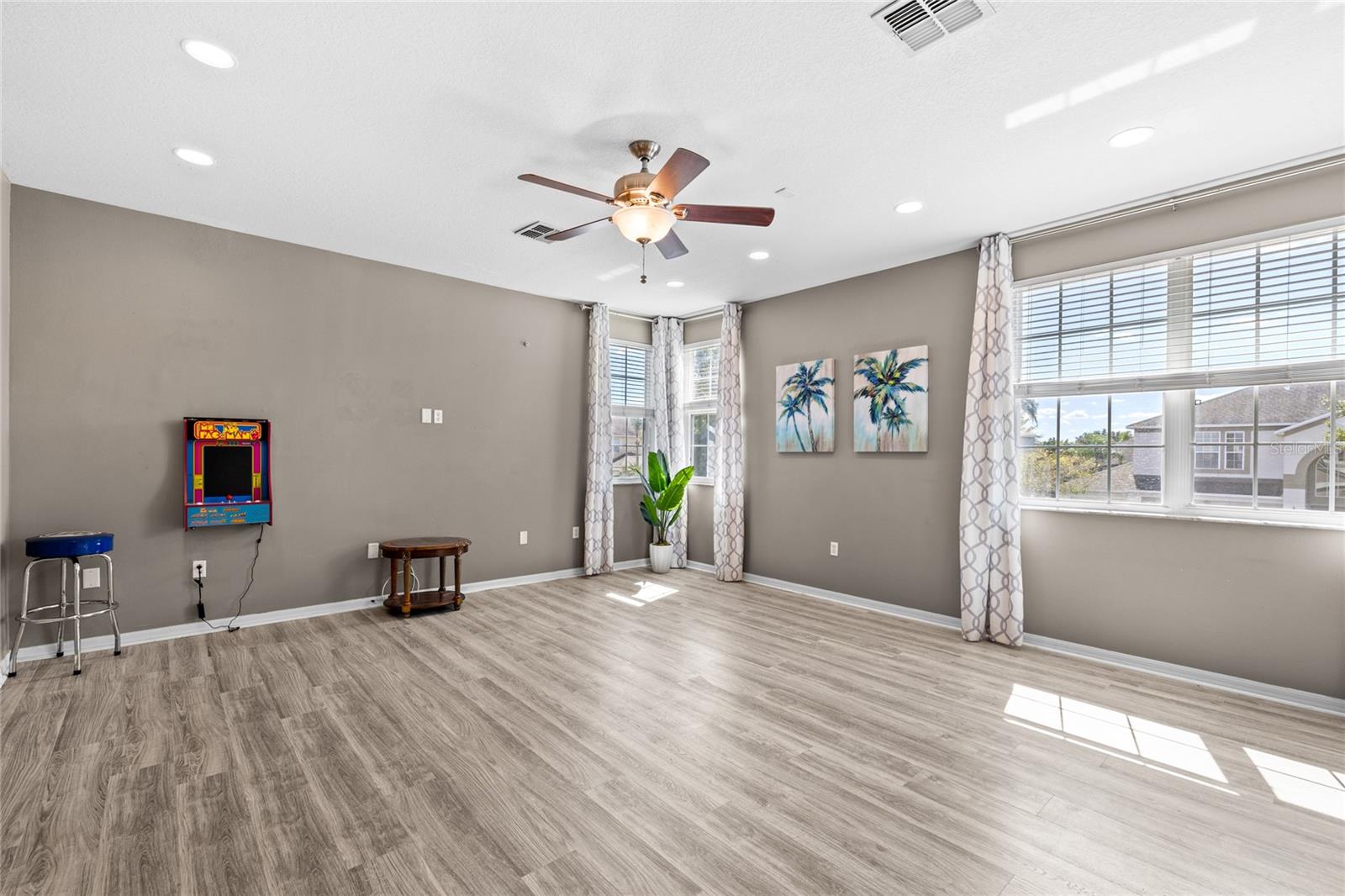 GROVE PK/STONE CREST A-E - Residential