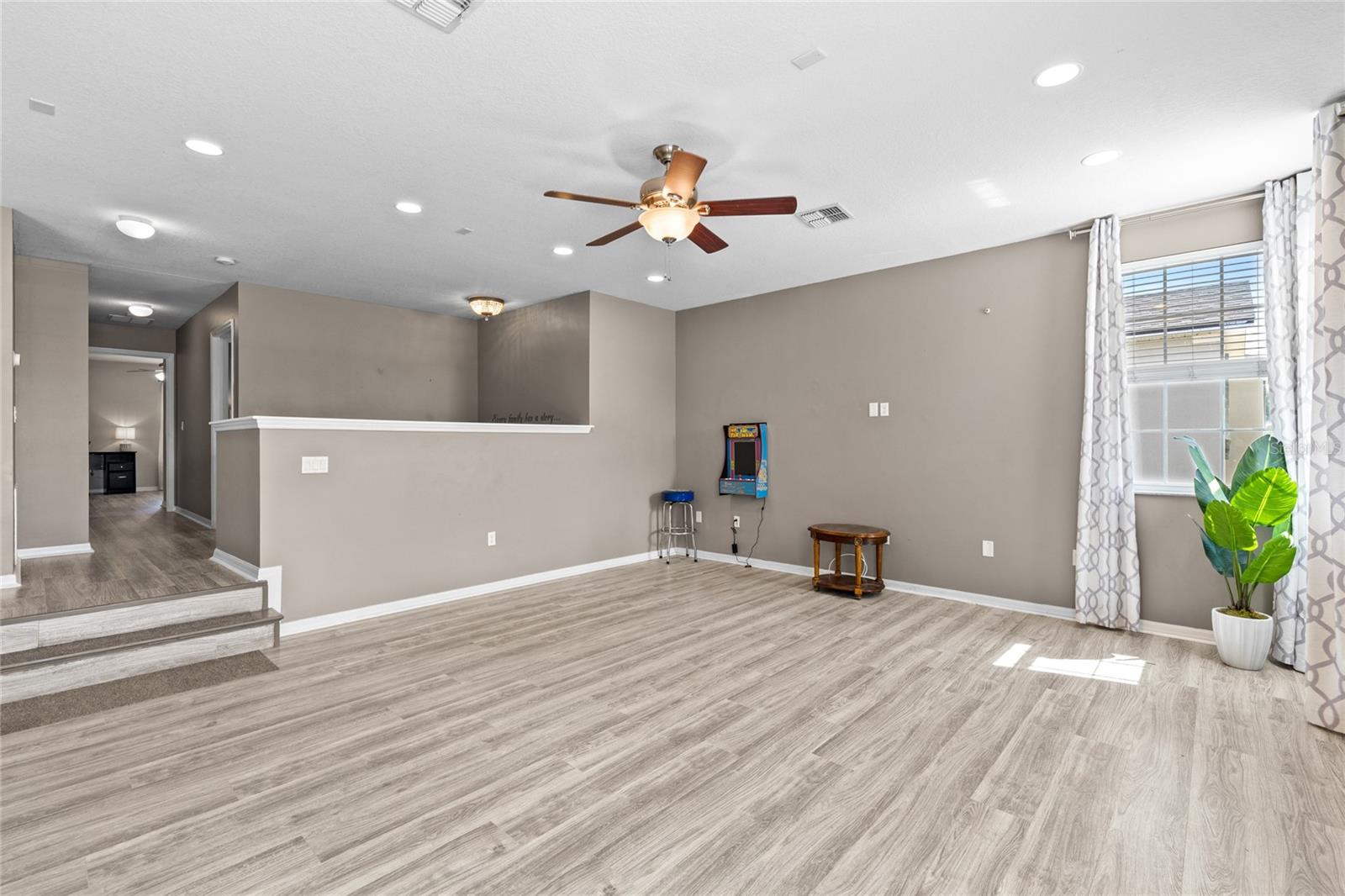 GROVE PK/STONE CREST A-E - Residential