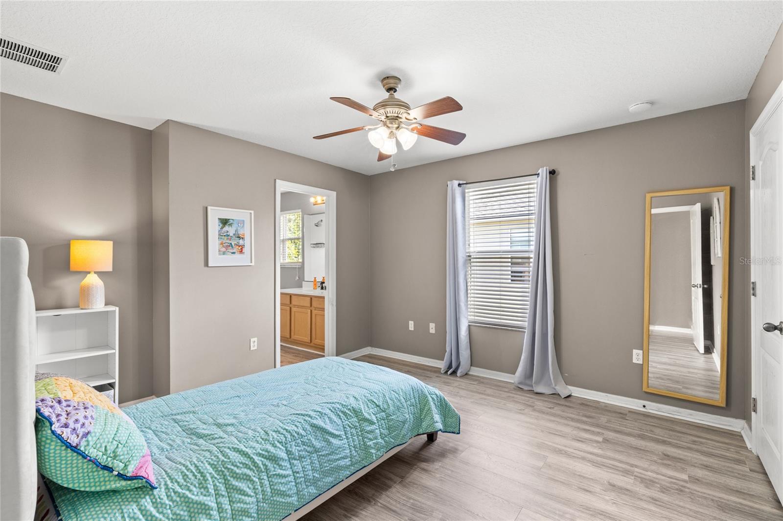 GROVE PK/STONE CREST A-E - Residential