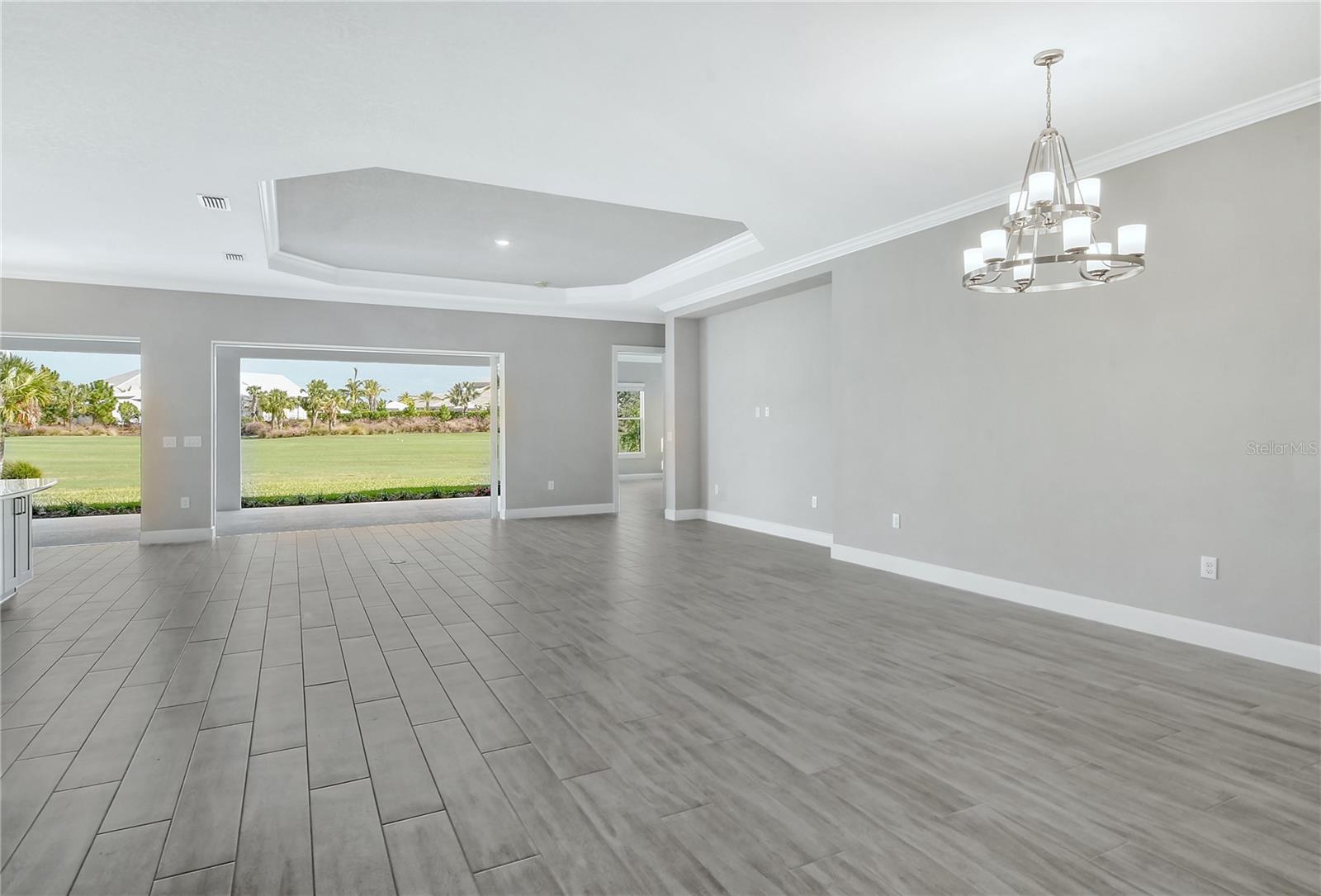 AZARIO ESPLANADE - Residential