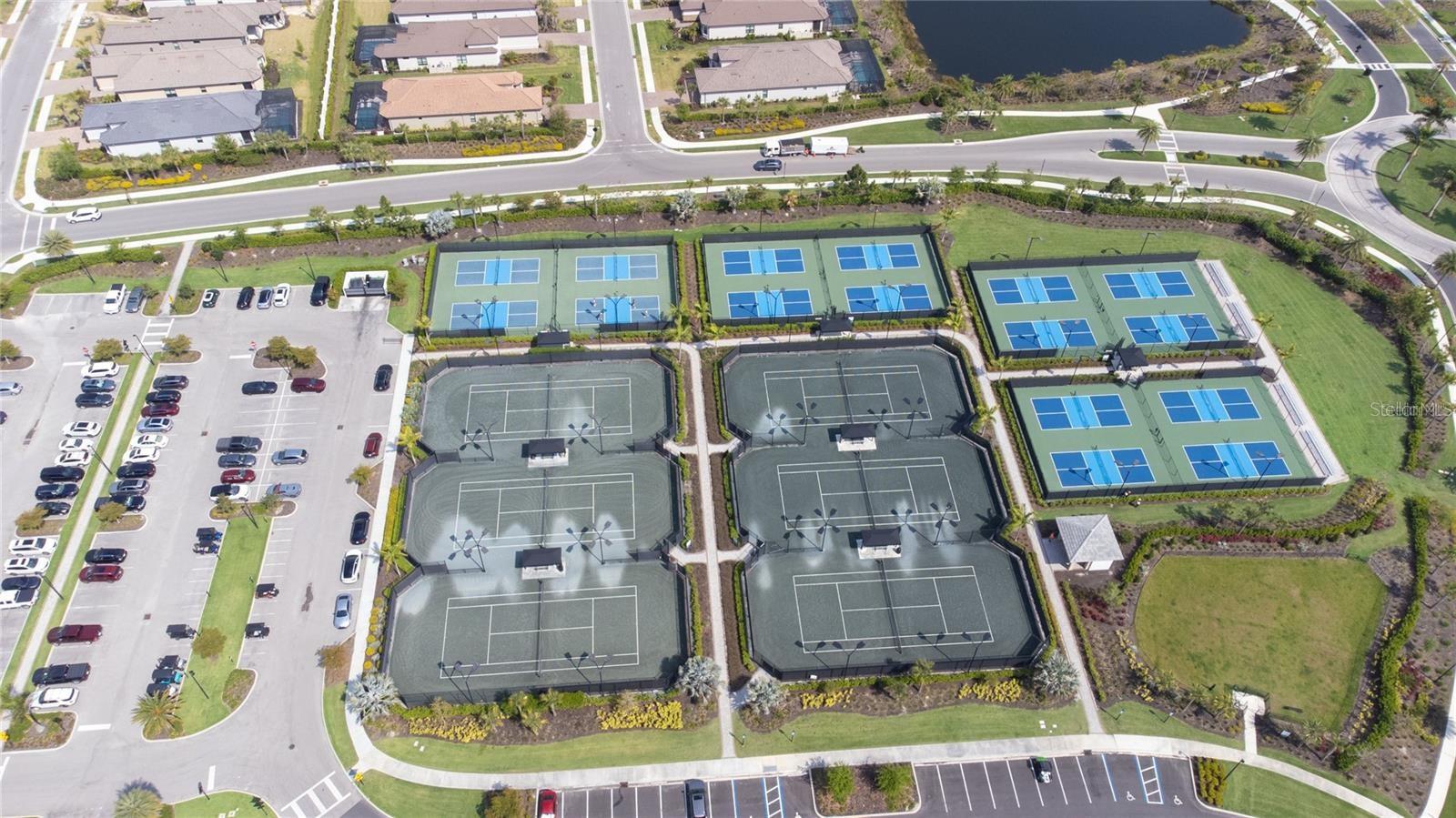 AZARIO ESPLANADE - Residential