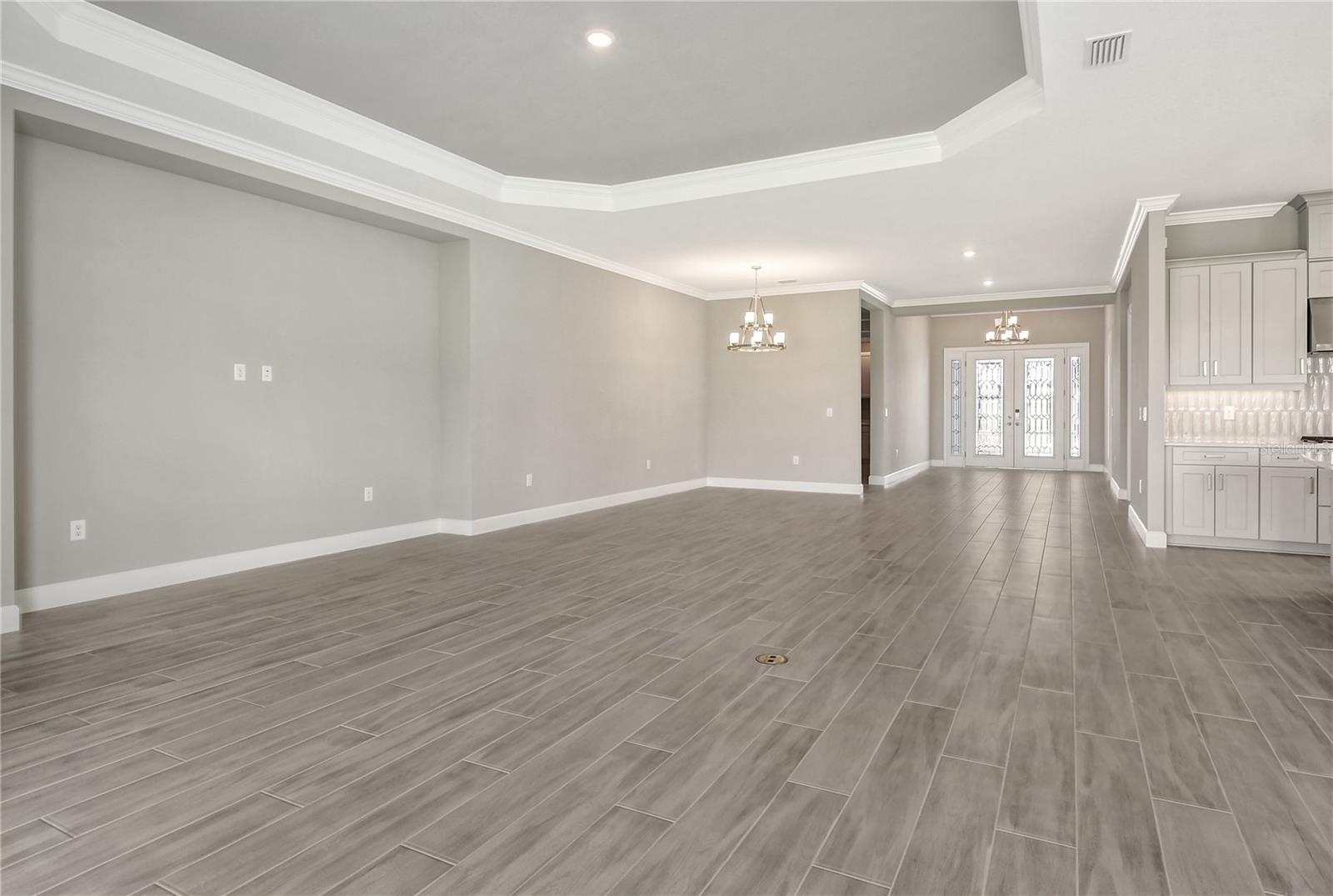 AZARIO ESPLANADE - Residential