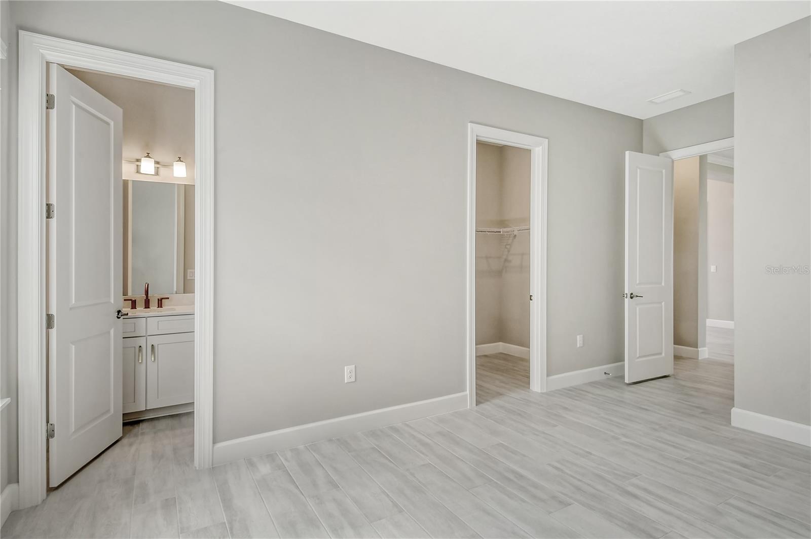 AZARIO ESPLANADE - Residential