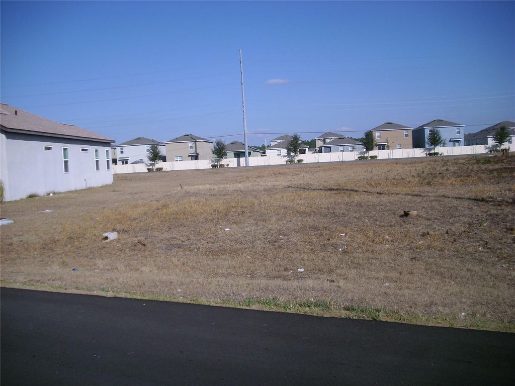 Photo of 233 Cimarron Drive, Kissimmee, FL 34759 (MLS # S5143890)