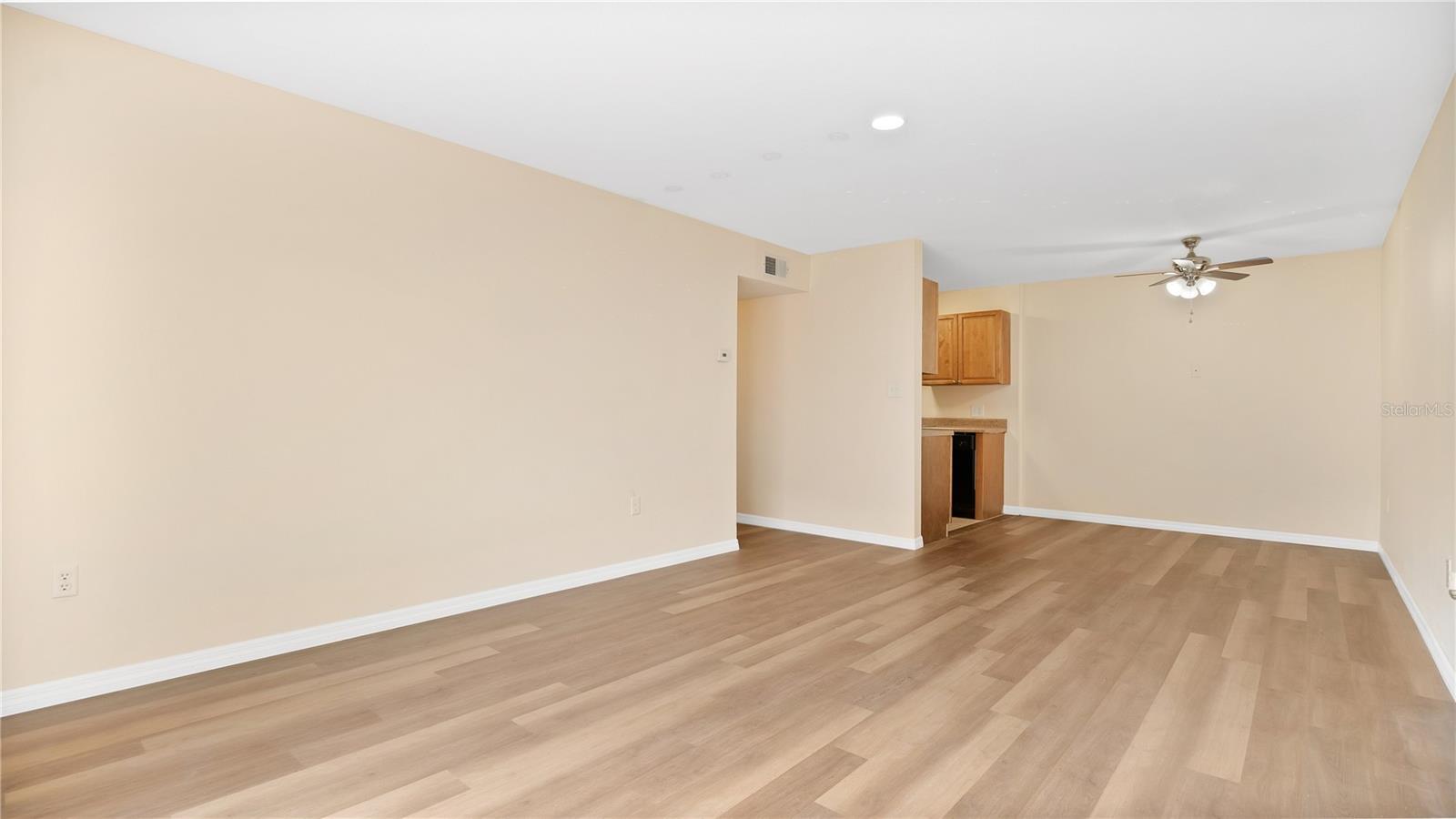 WATERFALL COVE WINTER PARK - Residential