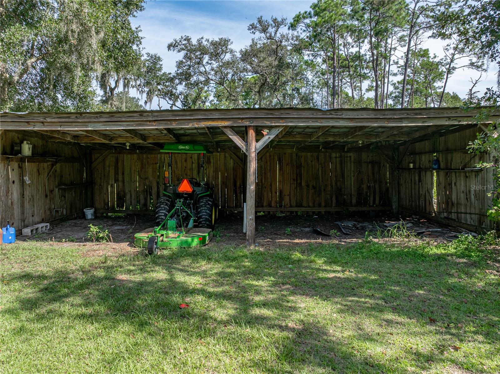 ACREAGE - Residential