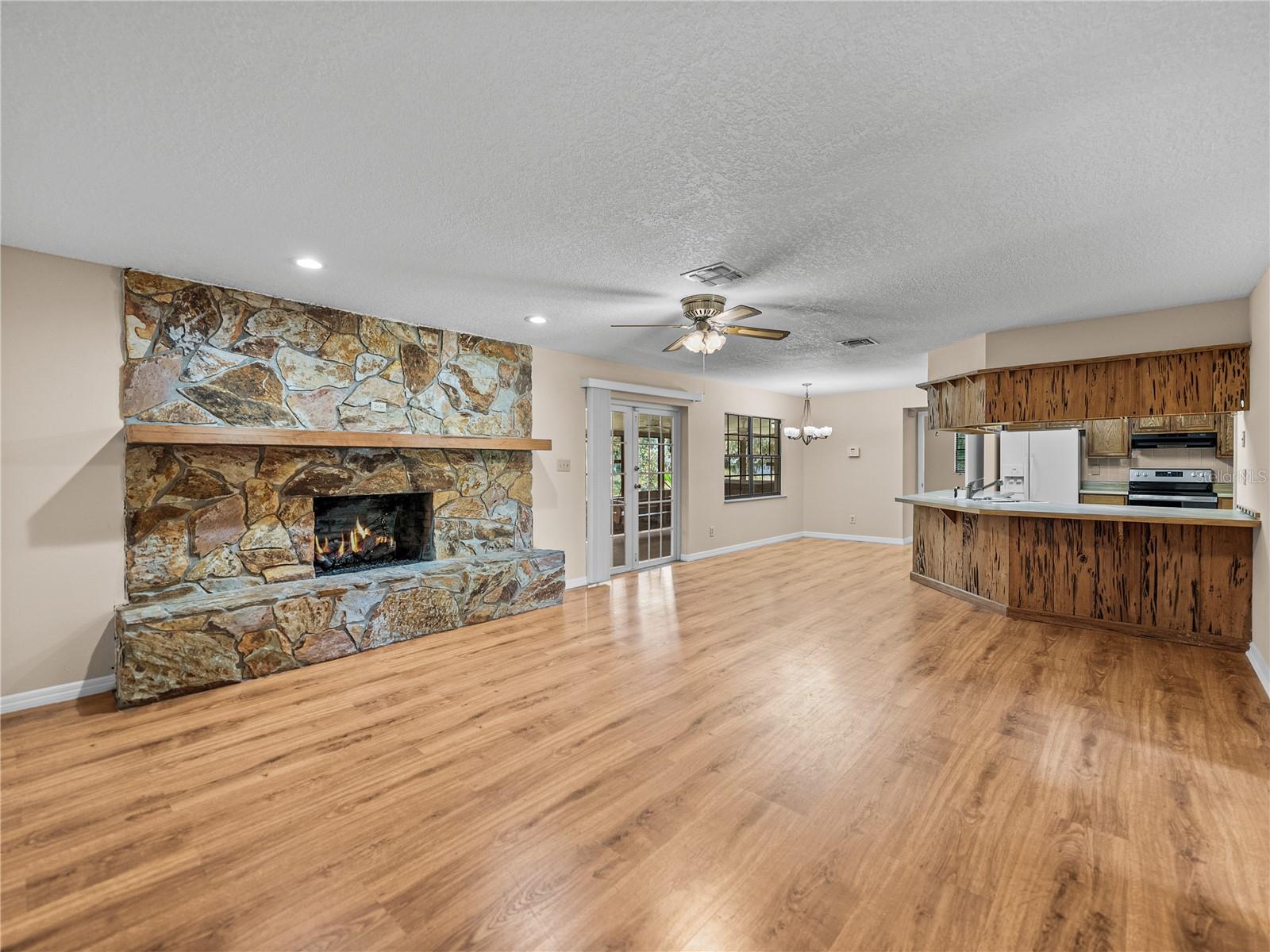 ACREAGE - Residential