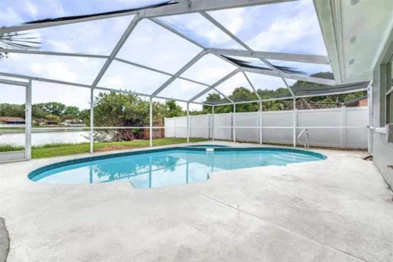 NORTH LAKES - Residential