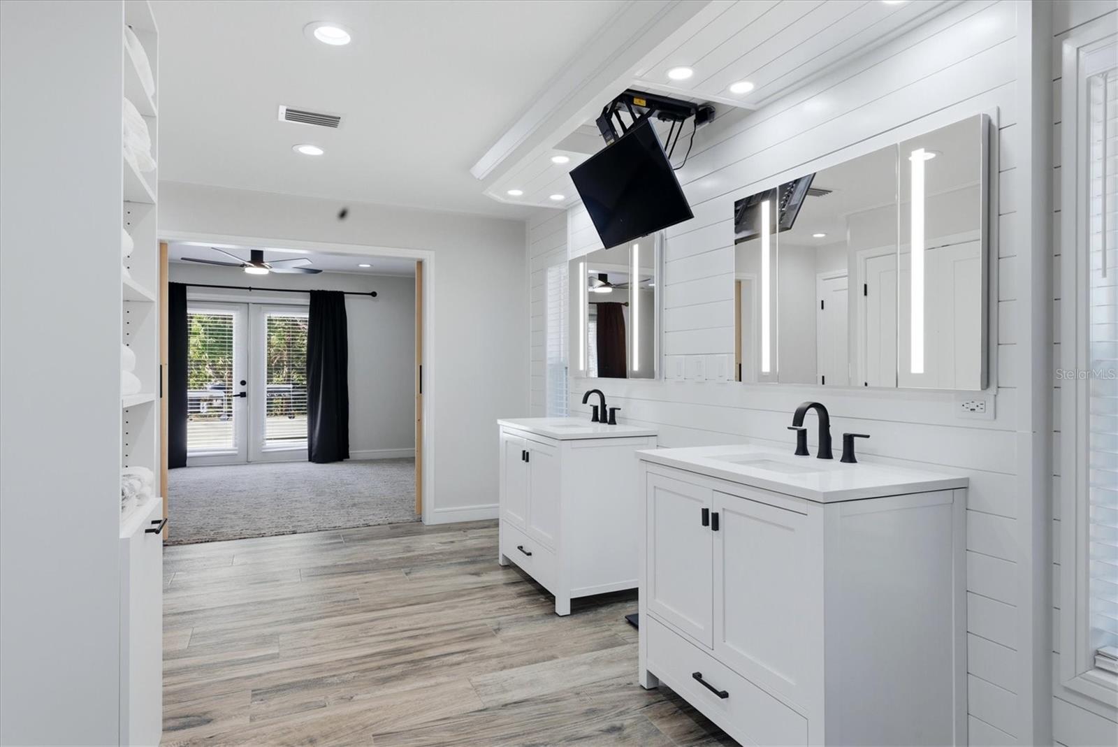 MYAKKA VALLEY RANCHES - Residential