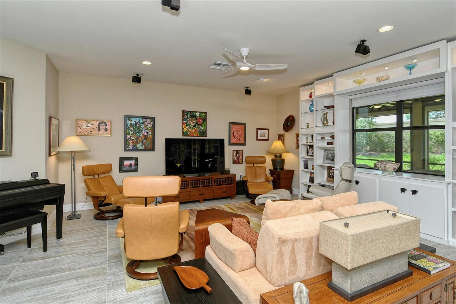 SANDHILL PRESERVE - Residential