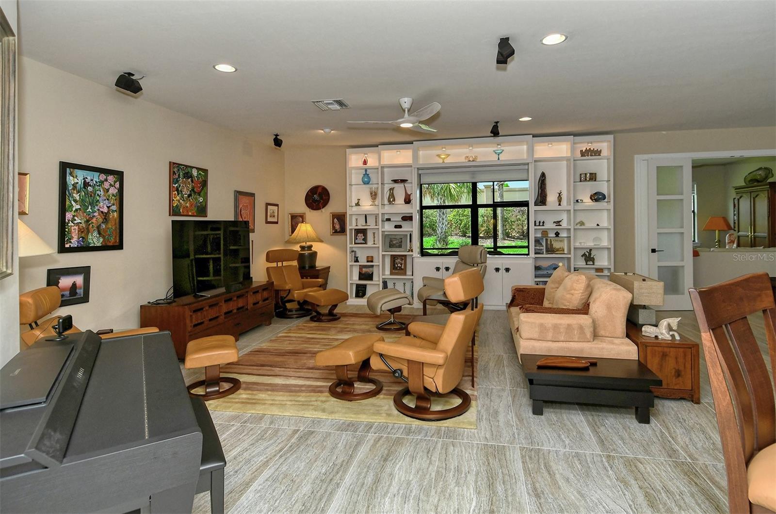 SANDHILL PRESERVE - Residential