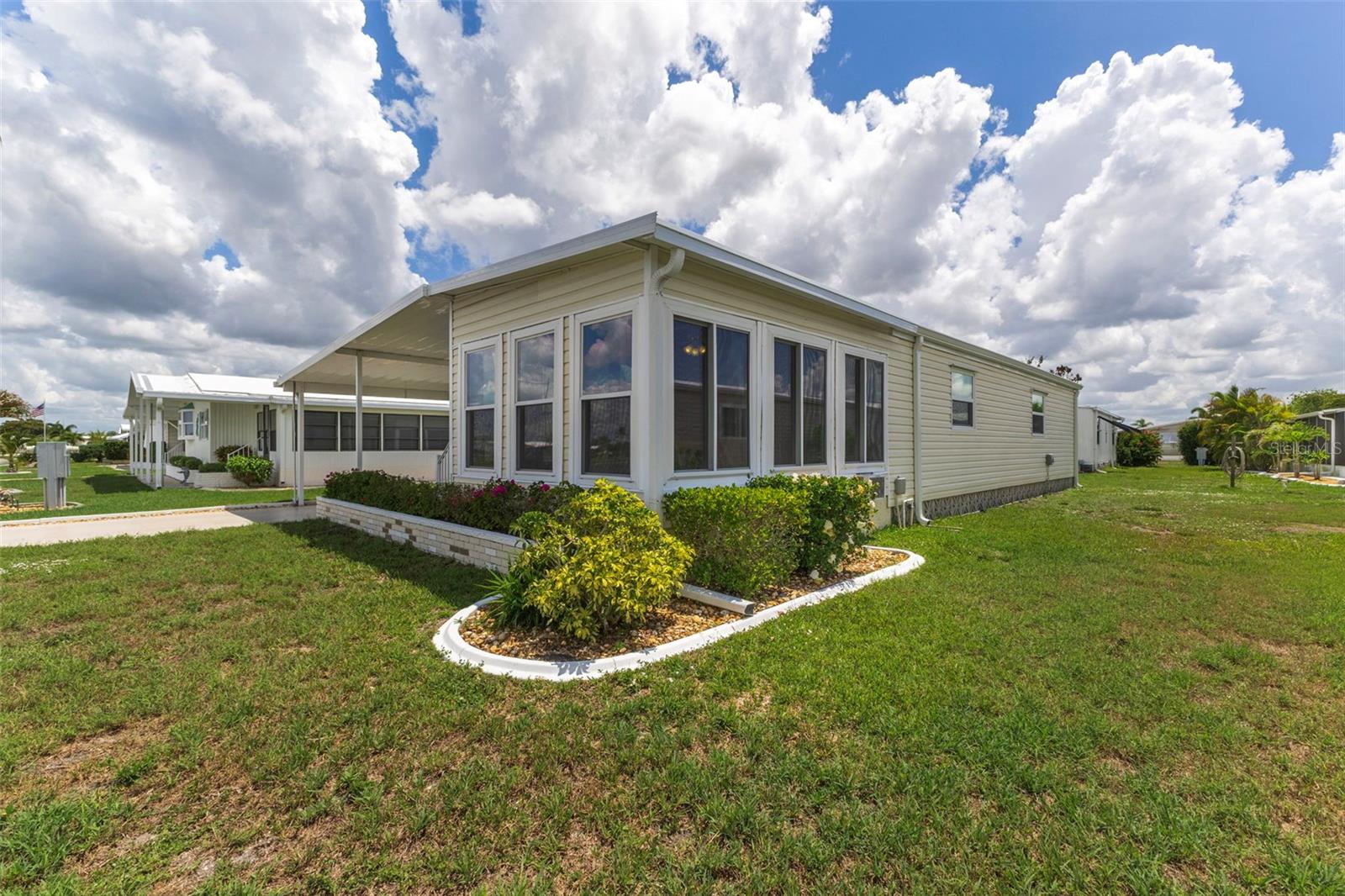 716 SANCHEZ CIRCLE
