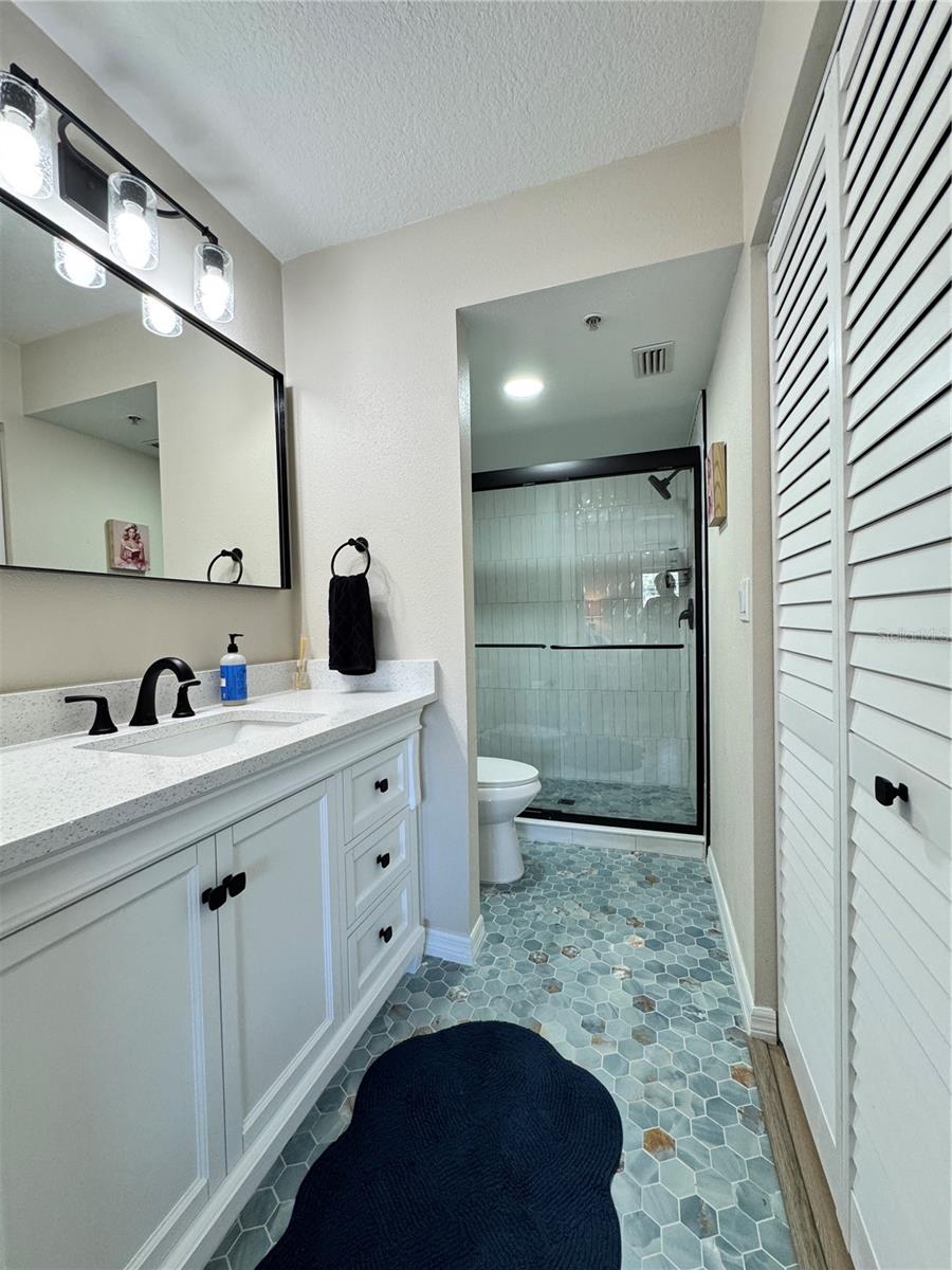 THE ARBORS AT PINEBROOK PH III - Residential Lease