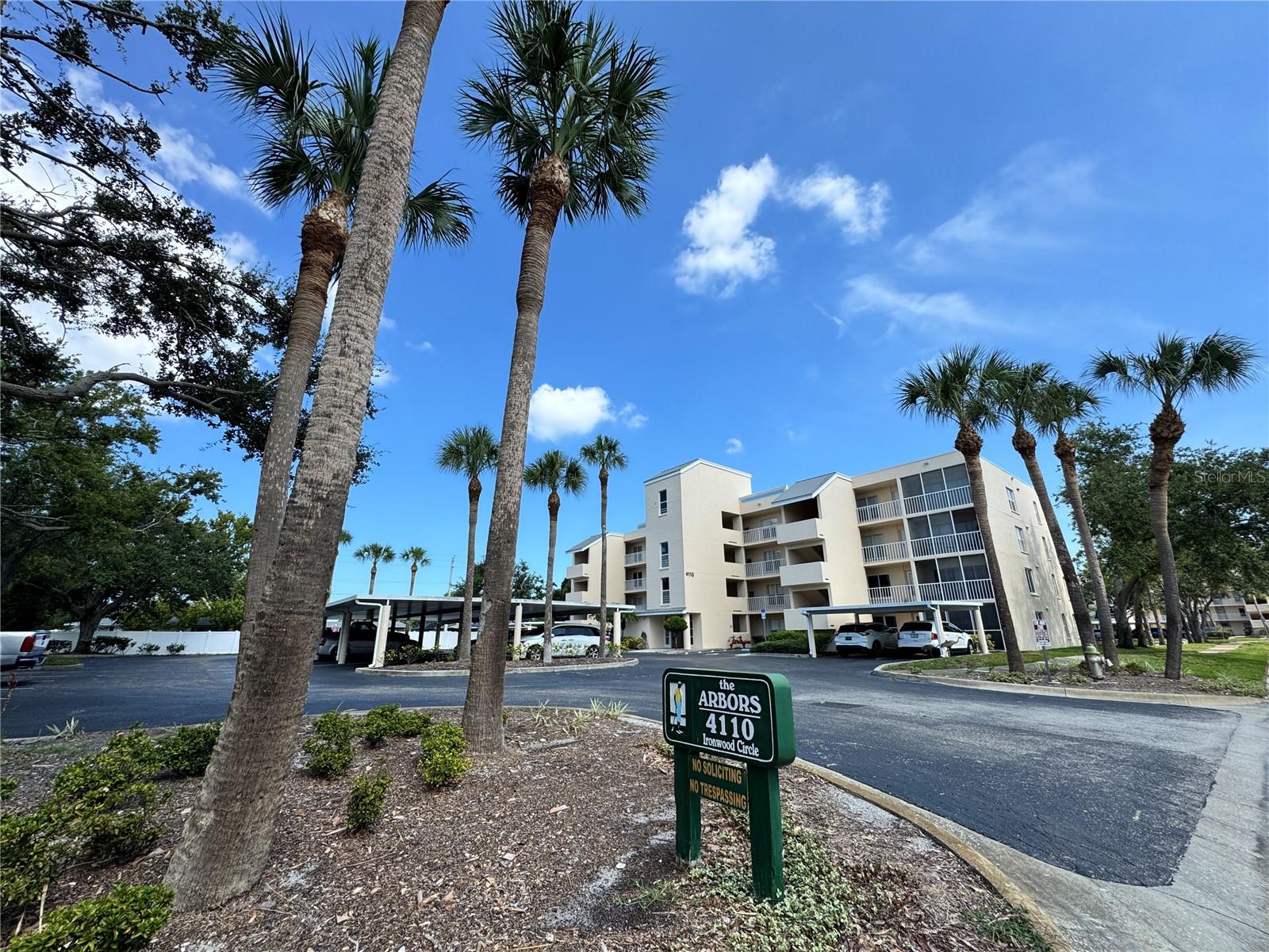 THE ARBORS AT PINEBROOK PH III - Residential Lease