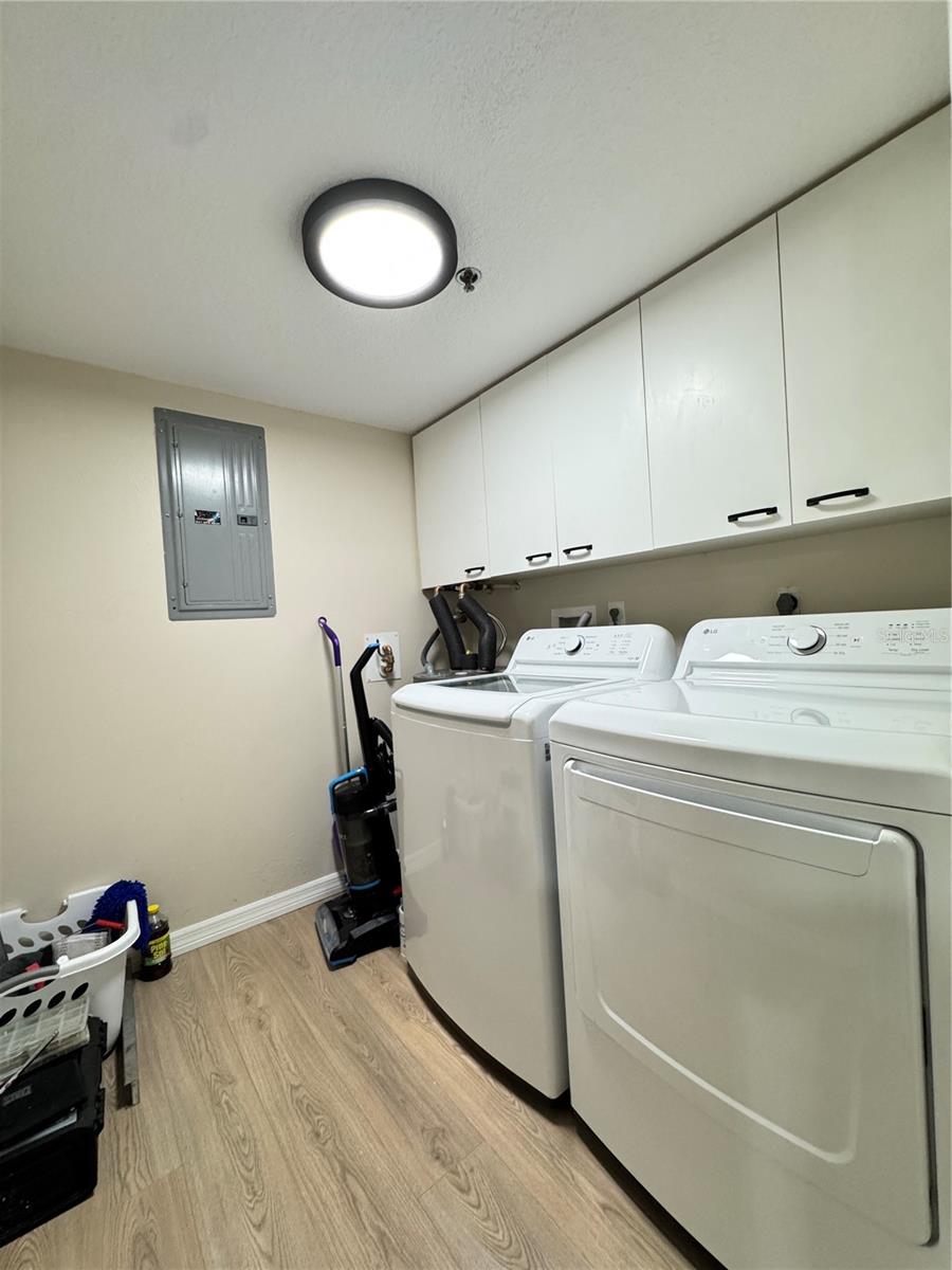 THE ARBORS AT PINEBROOK PH III - Residential Lease