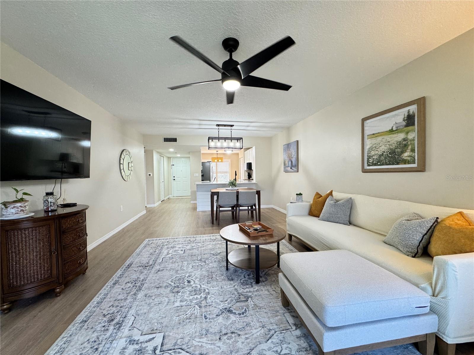 THE ARBORS AT PINEBROOK PH III - Residential Lease