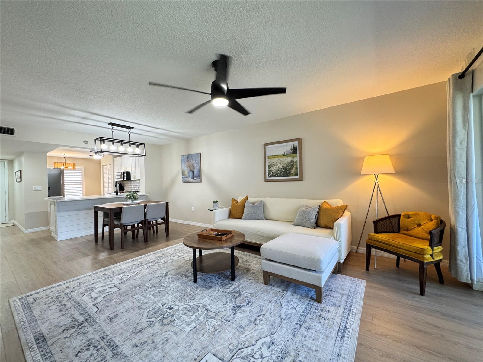 THE ARBORS AT PINEBROOK PH III - Residential Lease