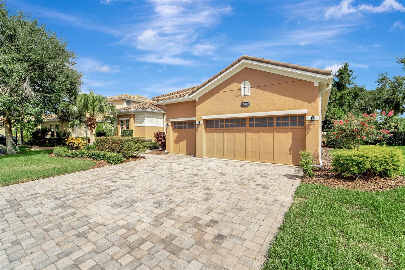 5600 ROCK DOVE DRIVE