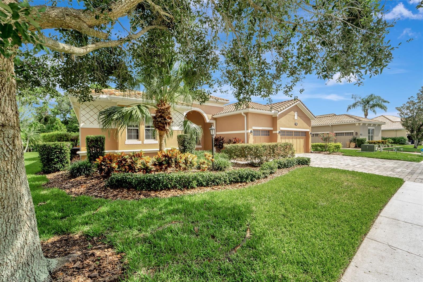 5600 ROCK DOVE DRIVE