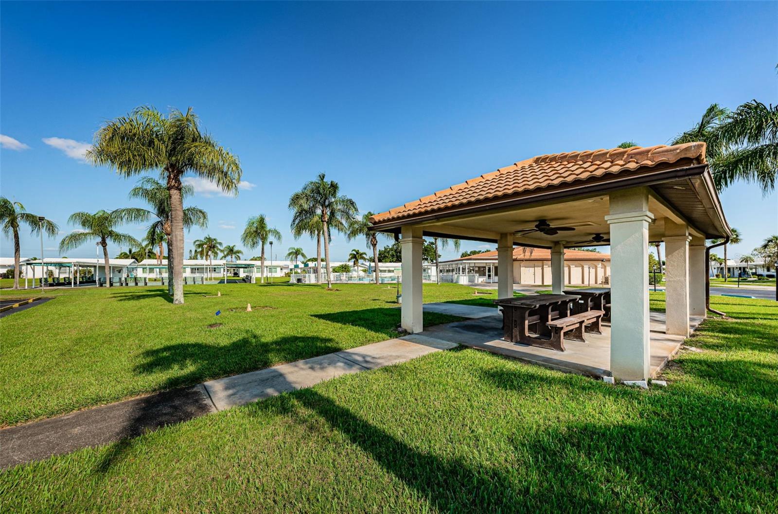 MAINLANDS OF TAMARAC BY THE GULF UNIT 4 CONDO - Residential