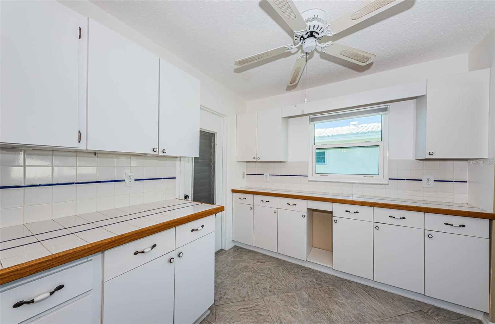 MAINLANDS OF TAMARAC BY THE GULF UNIT 4 CONDO - Residential