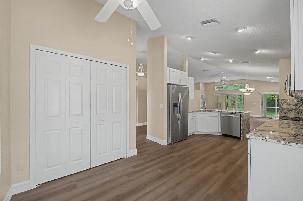 WYNDTREE VILLAGE 11 12 - Residential