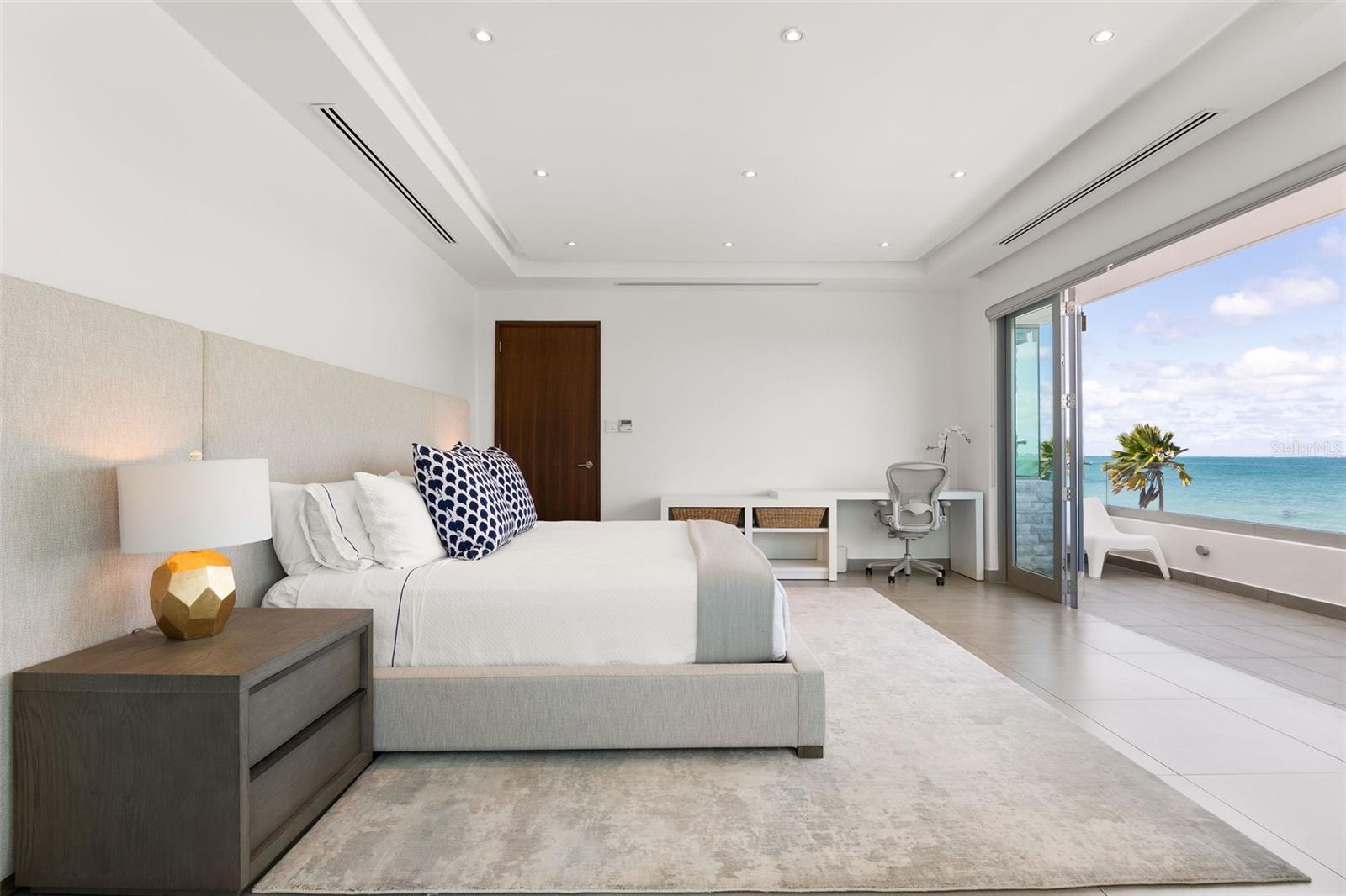 PARK BOULEVARD - Residential